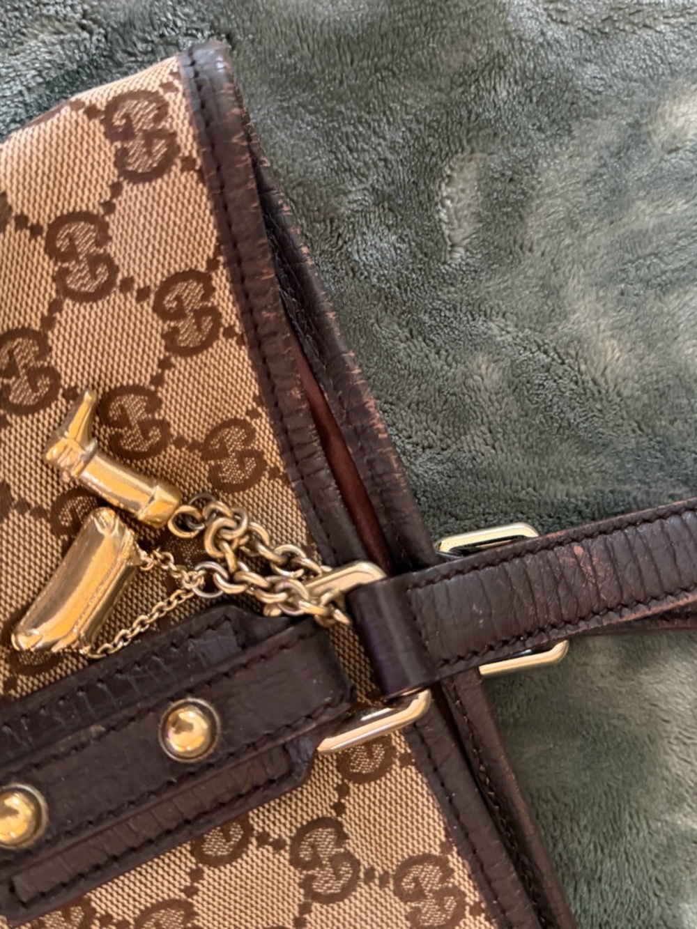 Authentic Gucci Sherry Line Tote - Picture 3 of 14